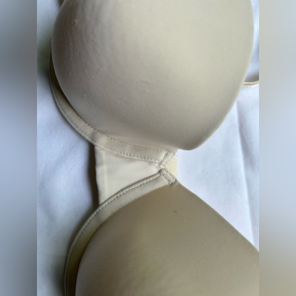Maidenform underwire bra. - Picture 6 of 6